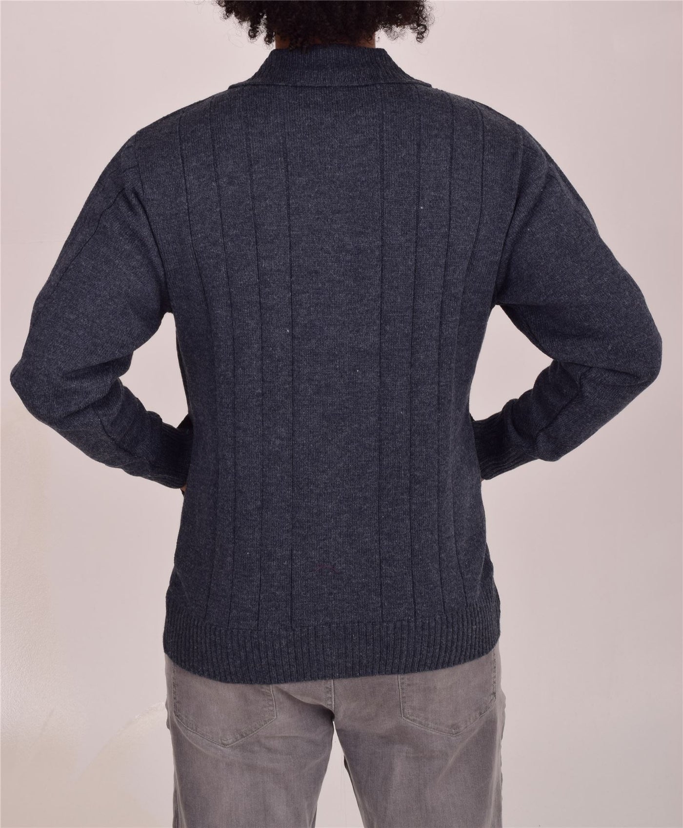 Men's Classic Thick Knitted Cardigan  Full Zip Front Closure Jumper with Pockets and Collared Design  Winter Knitwear