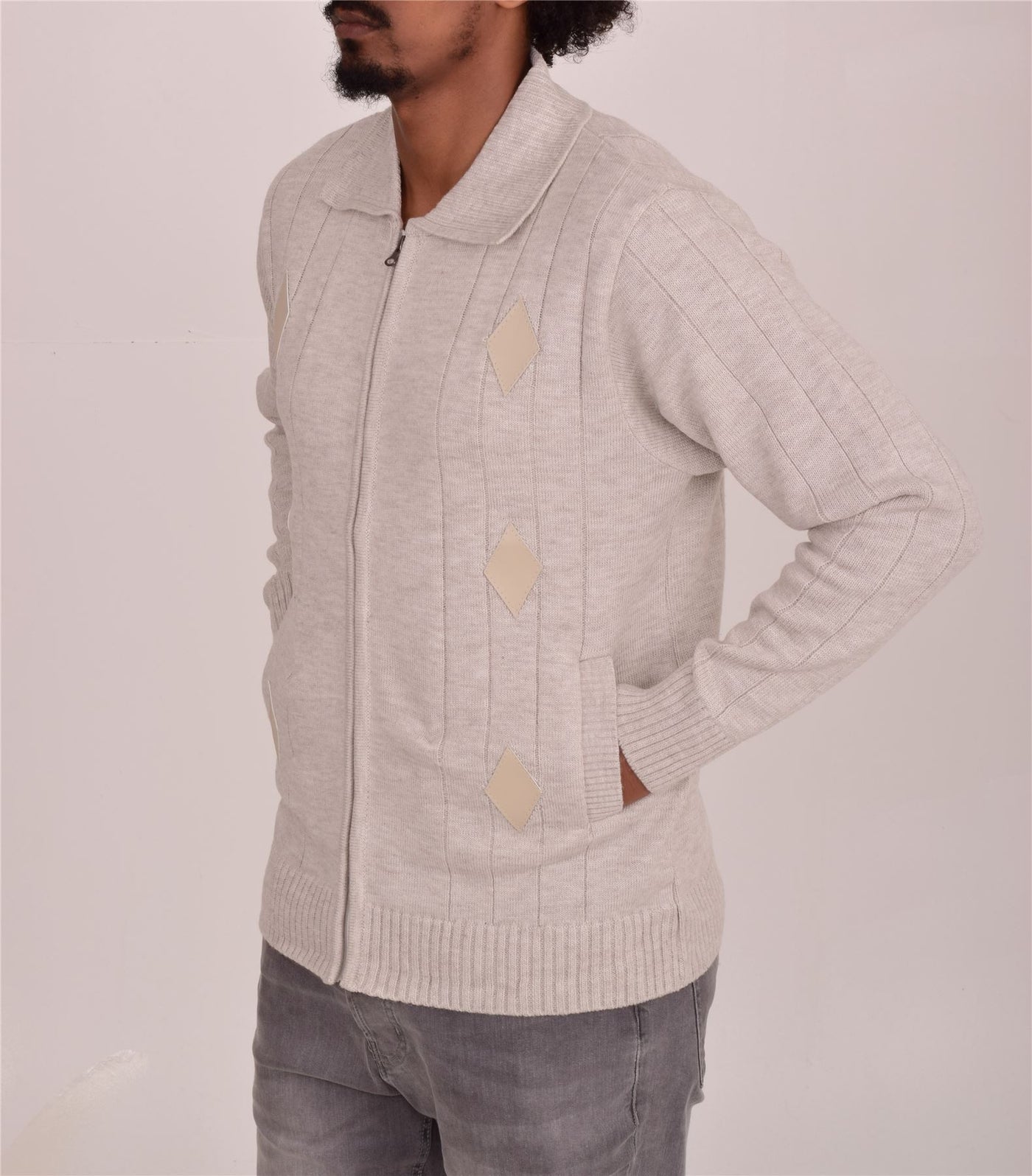Men's Classic Thick Knitted Cardigan  Full Zip Front Closure Jumper with Pockets and Collared Design  Winter Knitwear