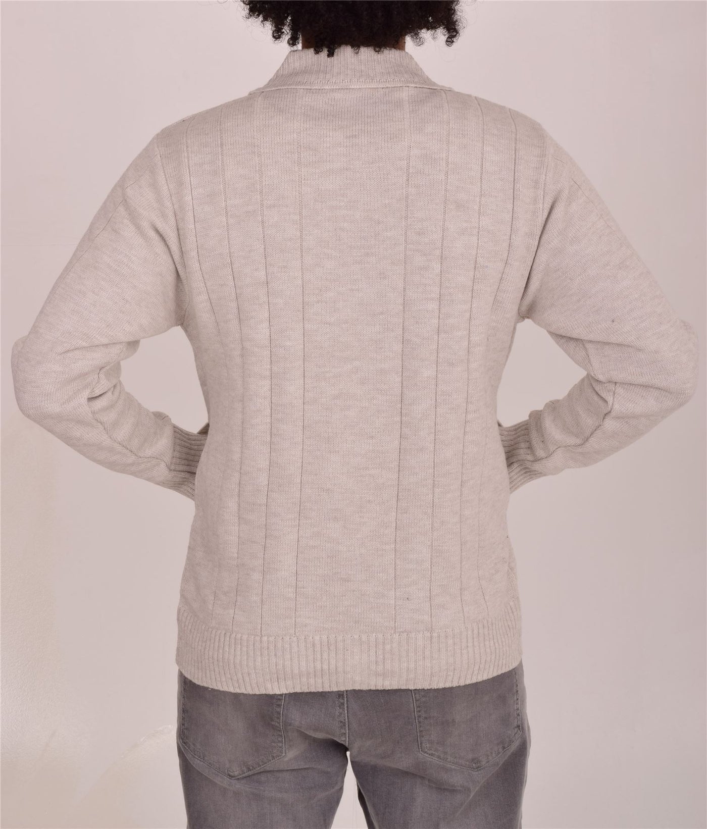 Men's Classic Thick Knitted Cardigan  Full Zip Front Closure Jumper with Pockets and Collared Design  Winter Knitwear